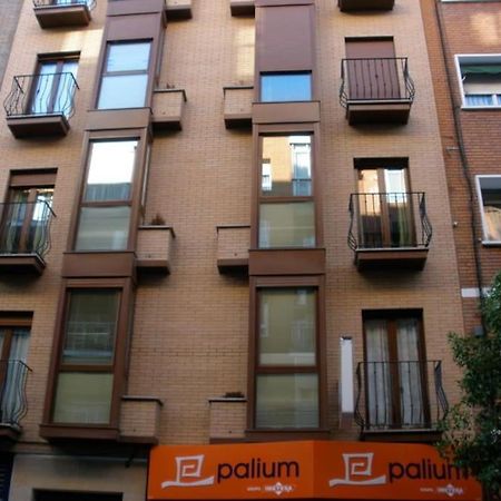 Balcon Con Luz Natural Madrid Extérieur photo